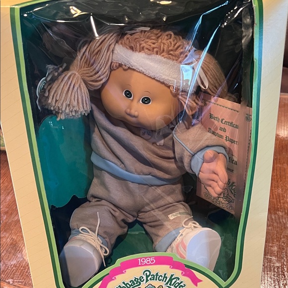 1985 Cabbage Patch Doll with Headband and Jogging Suit - Picture 4 of 5